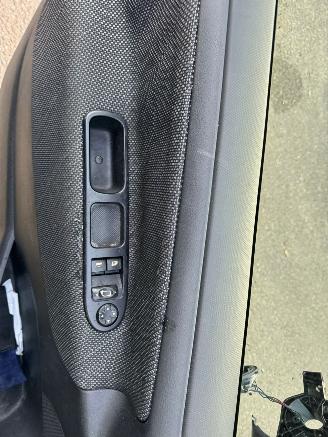 Peugeot 207 1.4-16V XR picture 15