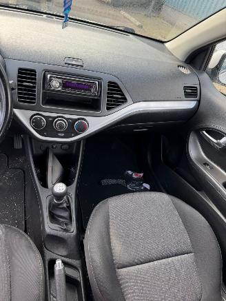 Kia Picanto 1.0 CVVT picture 13