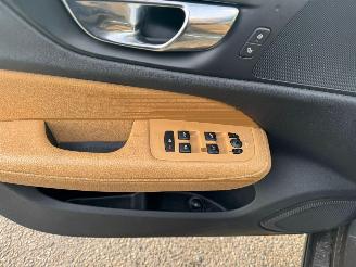 Volvo V-60 2.0 T5 Momentum 250 PK AUTOMAAT picture 18