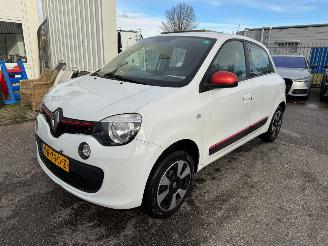 Vaurioauto  passenger cars Renault Twingo 1.0 SCe Collection BJ 2017 216.850 KM 2017/9