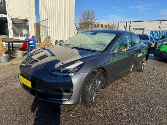 skadebil auto Tesla Model 3 Standard RWD Plus 60 kWh 2019/12