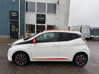 Toyota Aygo 1.0 VVT-i x-cite BJ 2019 50.148 KM picture 2