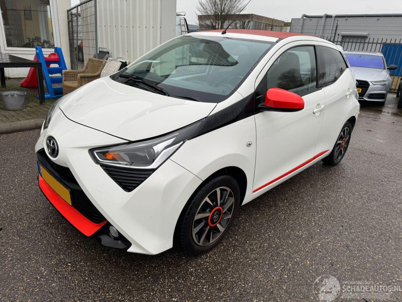 Toyota Aygo 1.0 VVT-i x-cite BJ 2019 50.148 KM