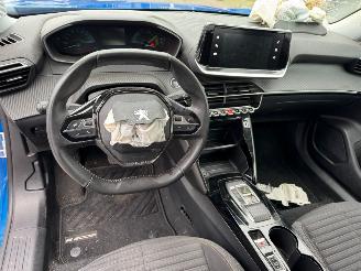 Peugeot e-2008 EV Active Pack 50 kWh picture 12