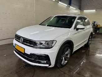 Avarii autoturisme Volkswagen Tiguan 1.5 TSI ACT Highline Business R AUTOMAAT 2020/7
