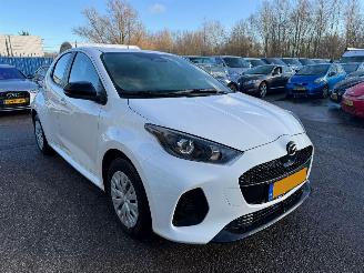 krockskadad bil auto Mazda 2 Hybrid 1.5 Prime-line AUTOMAAT BJ 2024 14.657 KM 2024/11