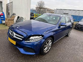 damaged passenger cars Mercedes C-klasse Estate 350 e Lease Edition AUTOMAAT 2015/11