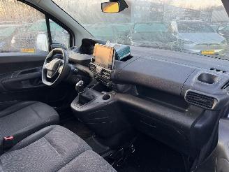 Peugeot Partner 1.6 BlueHDI Premium picture 14