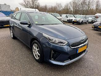 Kia Ceed 1.6 AUTOMAAT GDI PHEV DynamicLine picture 6
