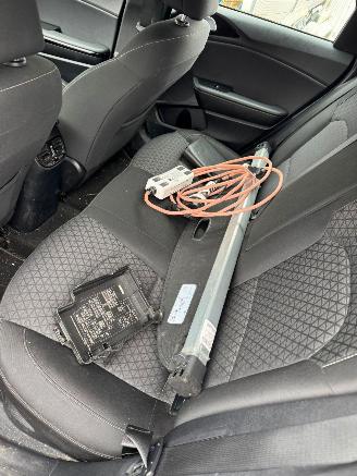 Kia Ceed 1.6 AUTOMAAT GDI PHEV DynamicLine picture 14