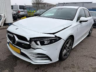 skadebil auto Mercedes A-klasse 200 Business Solution AMG AUTOMAAT 2018/10