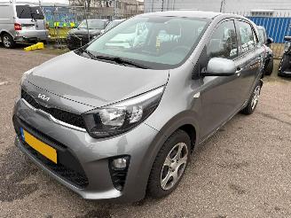 krockskadad bil auto Kia Picanto 1.0 DPi ComfortLine 2023/10