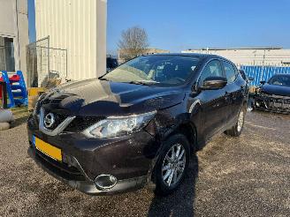 krockskadad bil auto Nissan Qashqai 1.2 Acenta AUTOMAAT 2015/4