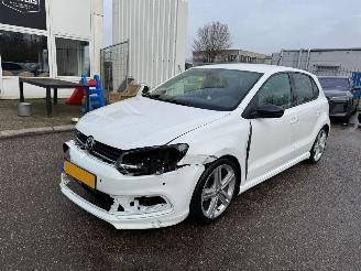 uszkodzony samochody osobowe Volkswagen Polo 1.2 TSI Highline 2015/8
