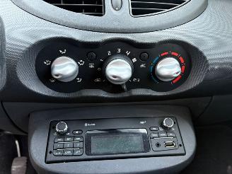 Renault Twingo 1.2 16V Collection picture 13
