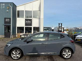 Renault Clio 1.0 TCe Zen picture 2