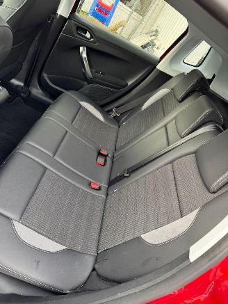 Peugeot 2008 1.2 AUTOMAAT PureTech Allure picture 16