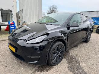 Vaurioauto  passenger cars Tesla Model Y Long Range AWD 75 kWh 2024/11