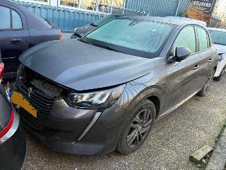 Coche accidentado Peugeot 208 1.2 PureTech Active Pack 2021/12