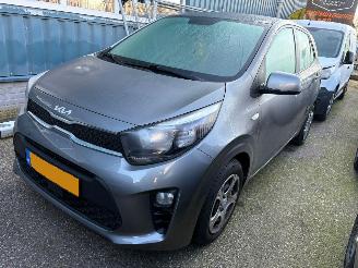 skadebil auto Kia Picanto 1.0 DPi ComfortLine 2023/10