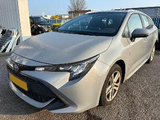 krockskadad bil auto Toyota Corolla 1.8 AUTOMAAT Hybrid Active 2022/12