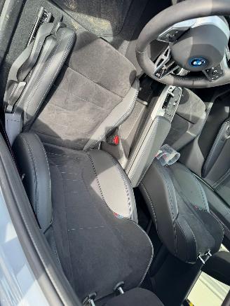 BMW iX2 eDrive20 67 kWh picture 30