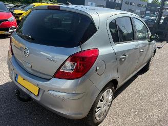 Opel Corsa 1.3 CDTi EcoFlex S/S Cosmo picture 5
