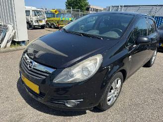 uszkodzony samochody osobowe Opel Corsa 1.3 CDTi EcoFlex S/S Cosmo 2011/1