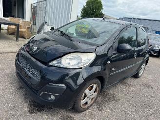 krockskadad bil auto Peugeot 107 1.0 Access 2012/11
