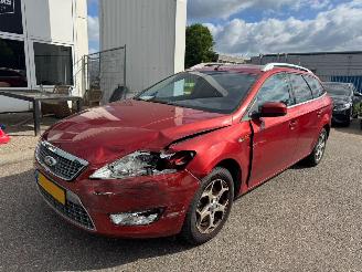 Coche accidentado Ford Mondeo Wagon 2.0-16V Limited 2010/8