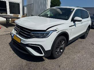 skadebil auto Volkswagen Tiguan Allspace 1.5 TSI Life Business 7p. 2023/6