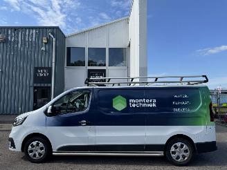 Vaurioauto  commercial vehicles Renault Trafic 2.0 dcl 110 T30 L2H1 Work Edition 2022/5
