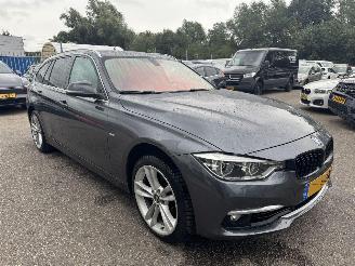 Coche accidentado BMW 3-serie 318i Luxury Edition 2018/9