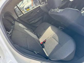 Suzuki Swift 1.2 Select Smart Hybrid picture 14