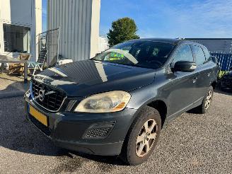 Schadeauto Volvo Xc-60 2.0 D3 Kinetic 2012/1
