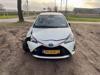 Vrakbiler auto Toyota Yaris Yaris III (P13), Hatchback, 2010 / 2020 1.5 16V Hybrid 2018/3