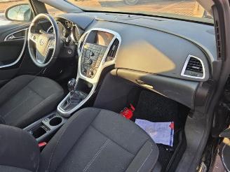 Opel Astra Astra J Sports Tourer (PD8/PE8/PF8), Combi, 2010 / 2015 1.6 16V picture 18