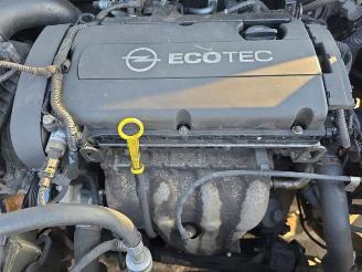 Opel Astra Astra J Sports Tourer (PD8/PE8/PF8), Combi, 2010 / 2015 1.6 16V picture 12