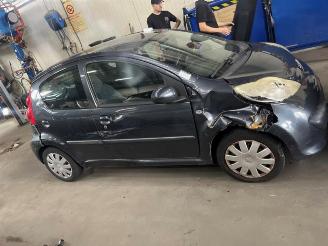 Peugeot 107 107, Hatchback, 2005 / 2014 1.0 12V picture 5