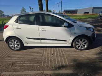 Mazda 2 2 (DE), Hatchback, 2007 / 2015 1.3 16V S-VT High Power picture 7