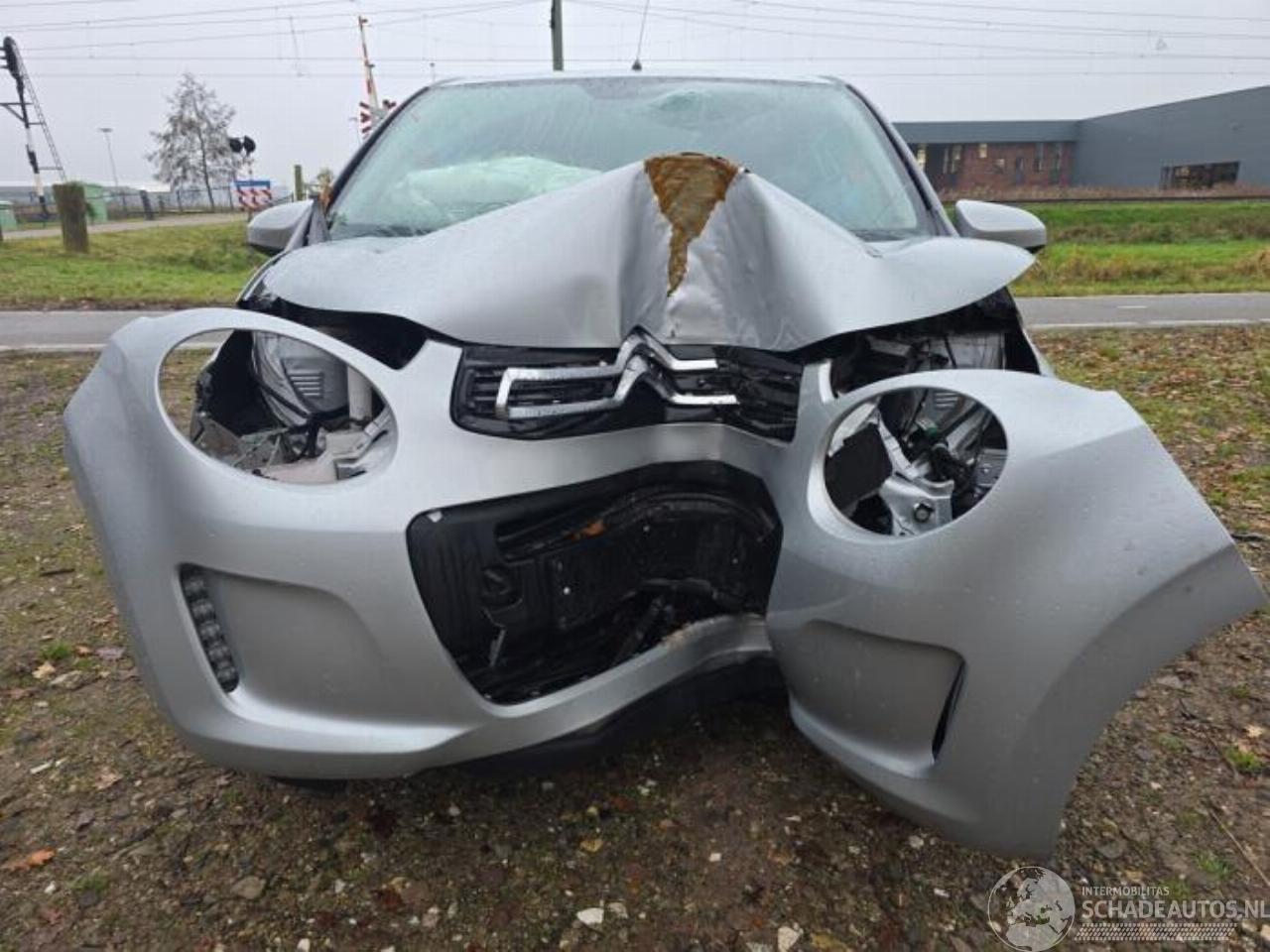 Peugeot 108 108, Hatchback, 2014 1.0 12V