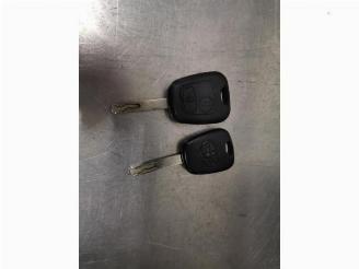 Vrakbiler auto Toyota Aygo Aygo (B10), Hatchback, 2005 / 2014 1.0 12V VVT-i 2010/4