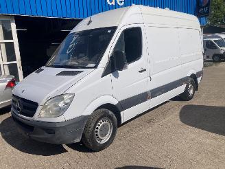 Uttjänta bilar auto Volkswagen Sprinter Sprinter 311 cdi lang hoog euro4 2010/6