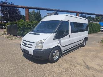 skadebil auto Ford Transit TRANSIT 9 PERSOONS AIRCO 2013/9