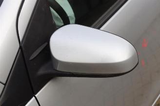 Peugeot 108 108, Hatchback, 2014 1.0 12V VVT-i picture 27