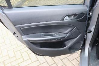 Peugeot 308 308 (L3/L8/LB/LH/LP), Hatchback 5-drs, 2013 / 2021 1.6 BlueHDi 120 picture 28