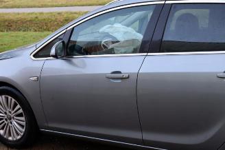 Opel Astra Astra J Sports Tourer (PD8/PE8/PF8), Combi, 2010 / 2015 1.7 CDTi 16V picture 32