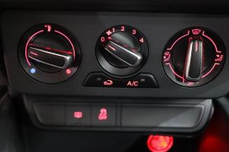 Audi A1 A1 Sportback (8XA/8XF), Hatchback 5-drs, 2011 / 2018 1.0 TFSI Ultra 12V picture 18