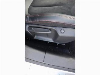 Peugeot 308 308 SW (L4/L9/LC/LJ/LR), Combi 5-drs, 2014 / 2021 1.2 12V e-THP PureTech 130 picture 33