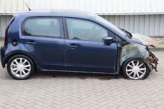 Schadeauto Volkswagen Up! Up! (121), Hatchback, 2011 1.0 12V 60 2014/3